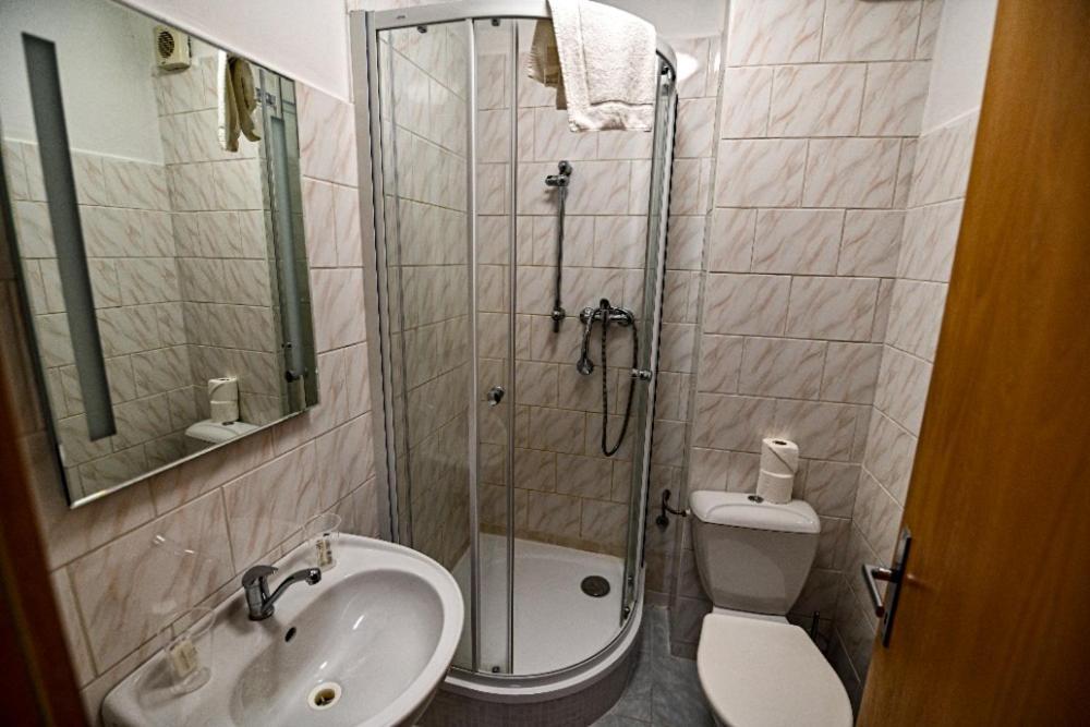 Aparthotel Faust Ντέτσιν Εξωτερικό φωτογραφία